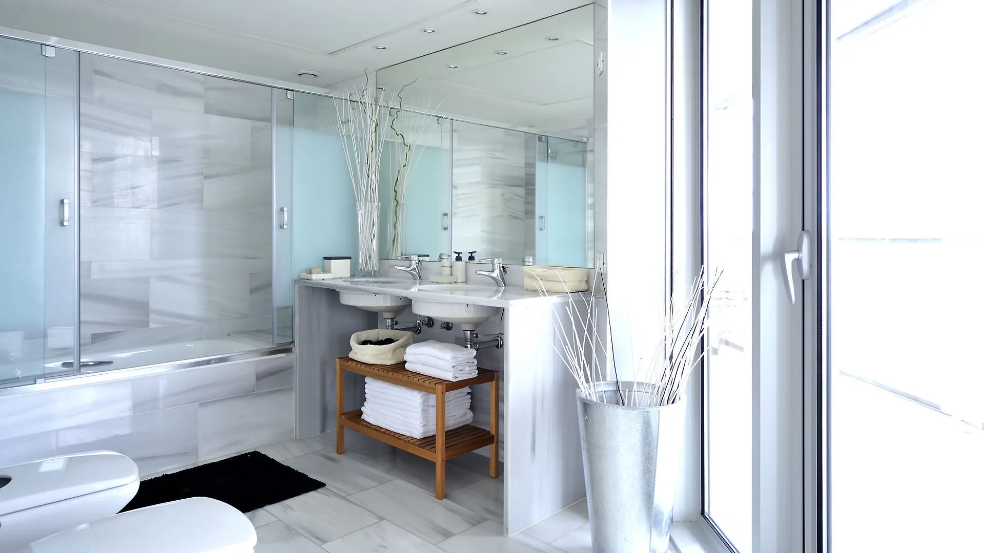 You Stylish Beach Apartments バルセロナ スペイン