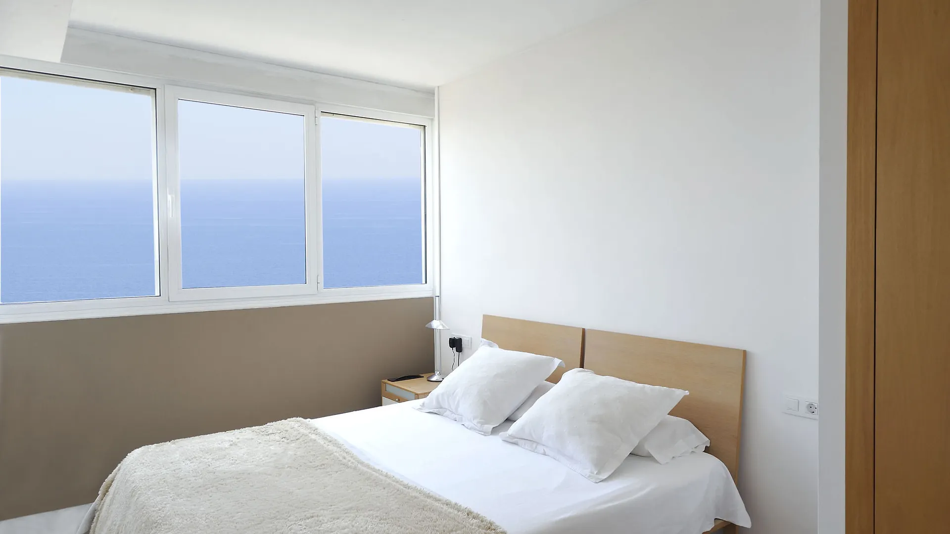 You Stylish Beach Apartments バルセロナ スペイン